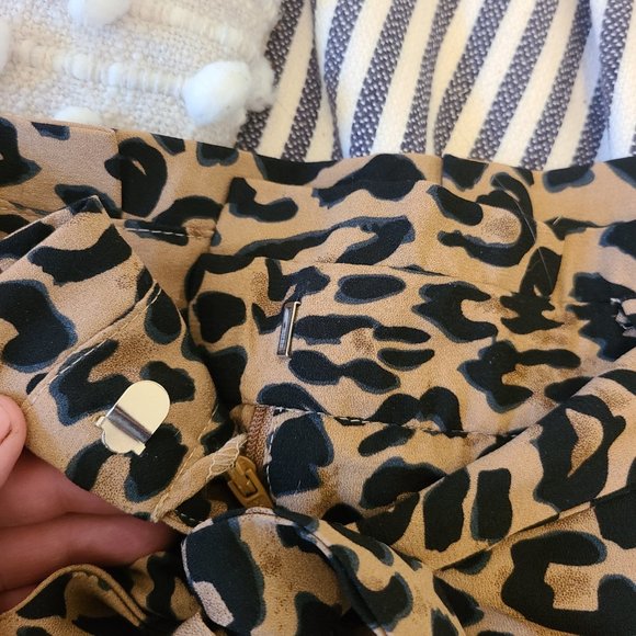Essue leopard print pant - Picture 3 of 9